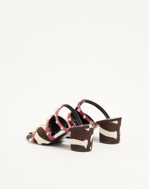 Valentino Garavani - Rockstud Slide Sandal In Pony-effect Calfskin 60mm - White/marrone/red - Woman - Sandals